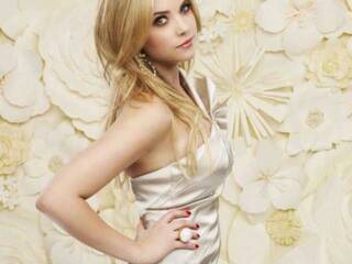 צ'אט וידאו ארוטי SheilaRed