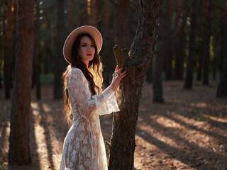 צ'אט וידאו ארוטי ShineShyness