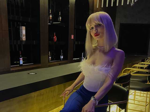 תמונה של הפרופיל nicoleblonde