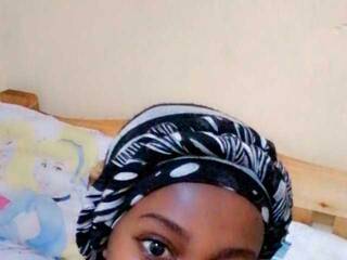 צ'אט וידאו ארוטי Shriex-cutie