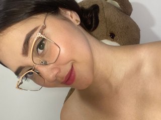 צ'אט וידאו ארוטי shyangel