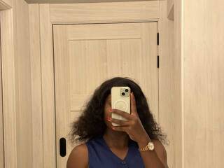 צ'אט וידאו ארוטי ShySerena