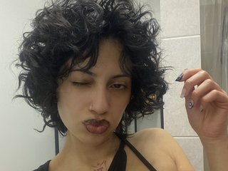 צ'אט וידאו ארוטי Shyypussyxx