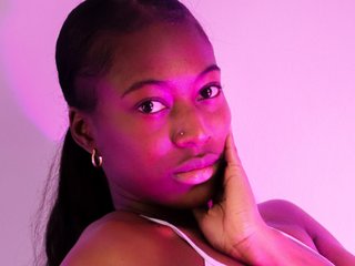 צ'אט וידאו ארוטי siennagray99