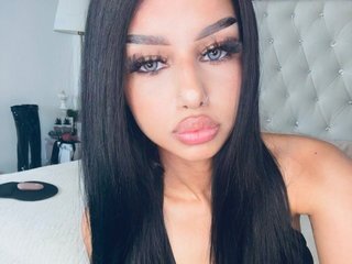 צ'אט וידאו ארוטי siennayong