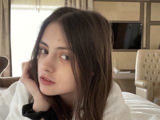 צ'אט וידאו ארוטי SilverSaya