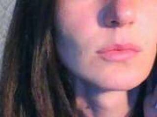 צ'אט וידאו ארוטי simonochkaa