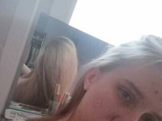 צ'אט וידאו ארוטי Anna_skyllove