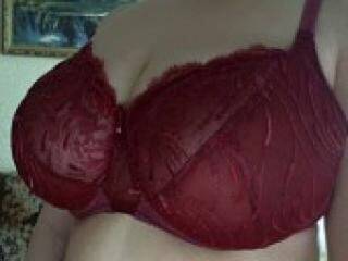 צ'אט וידאו ארוטי sissska13