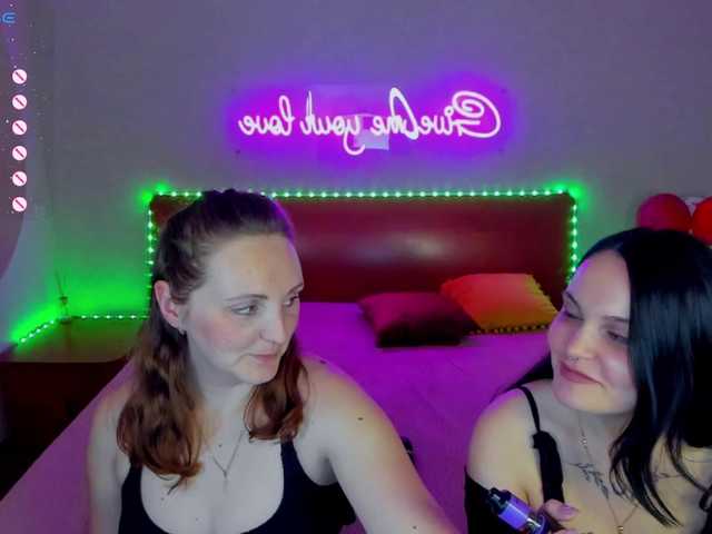 צילומי מסך משודרים SixNipples