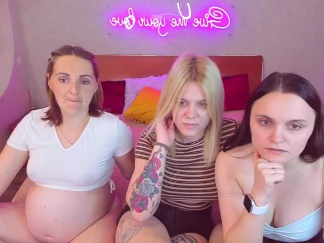 צילומי מסך משודרים SixNipples