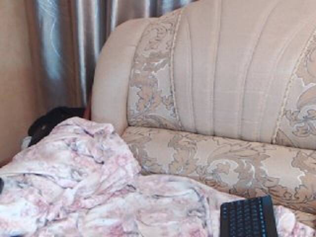 צילומי מסך משודרים Sky_Julia