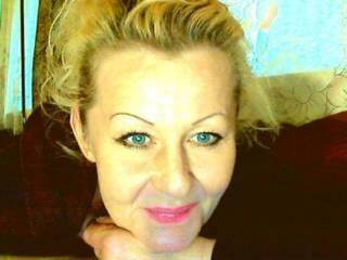 צ'אט וידאו ארוטי sladost1975