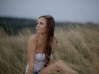 צ'אט וידאו ארוטי slimlolka