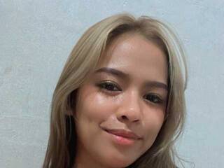 צ'אט וידאו ארוטי Slimsexy69x