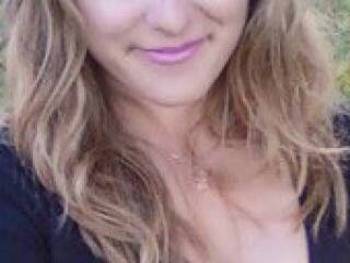 צ'אט וידאו ארוטי smallanna