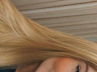 צ'אט וידאו ארוטי smileegirl