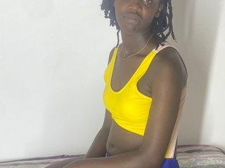 צ'אט וידאו ארוטי Smilingbeibylove