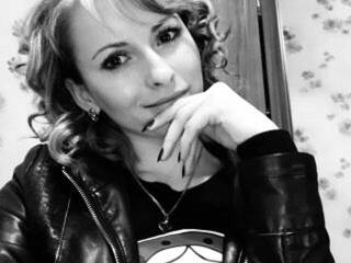 צ'אט וידאו ארוטי Smorodinkaa