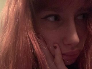 צ'אט וידאו ארוטי sofa-18