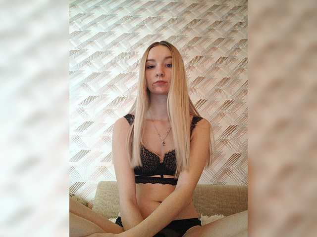 תמונות sofia06030 My name is Sofia and i am new girl here , lets play with , dont forget to subscribe and put love)♥️ Saving up for Lovense)