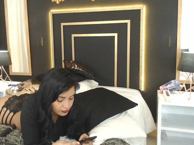 צילומי מסך משודרים SofiaCampbell