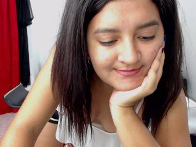 צילומי מסך משודרים SofiaCastro19