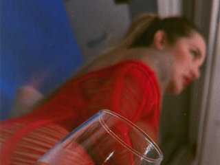 צ'אט וידאו ארוטי sofiasallie