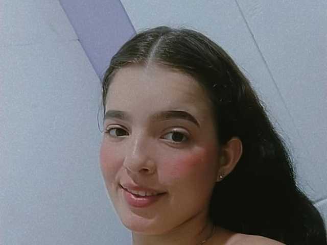 תמונה של הפרופיל SofiaSmith19