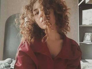 צ'אט וידאו ארוטי SofiyaRed