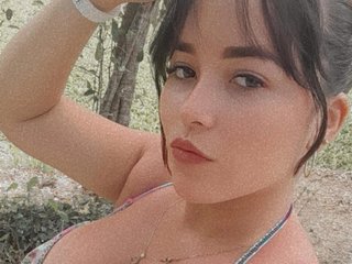 צ'אט וידאו ארוטי Sofy-Karson