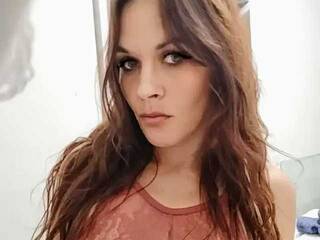 צ'אט וידאו ארוטי SonyaRed