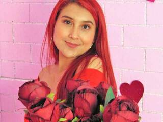 צ'אט וידאו ארוטי Sophia-Turner