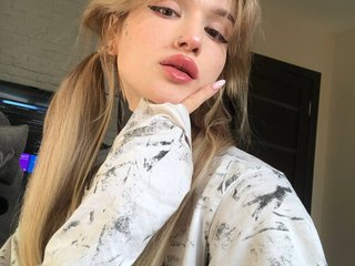 צ'אט וידאו ארוטי SophieInkk