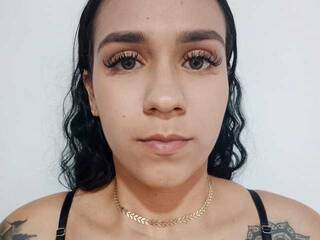 צ'אט וידאו ארוטי SOPHIIE-ADAMS