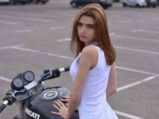 צ'אט וידאו ארוטי springibabby