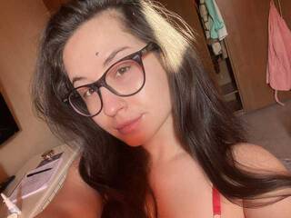 צ'אט וידאו ארוטי ssweetDreamss