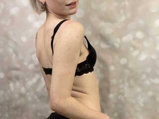 צ'אט וידאו ארוטי Starr1123