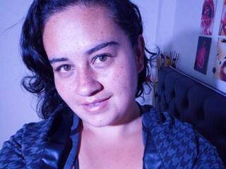 צ'אט וידאו ארוטי Stefany-coqu