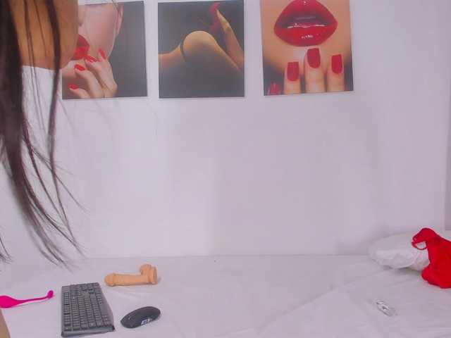 צילומי מסך משודרים StefanyCollin