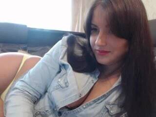 צ'אט וידאו ארוטי Strawberry696