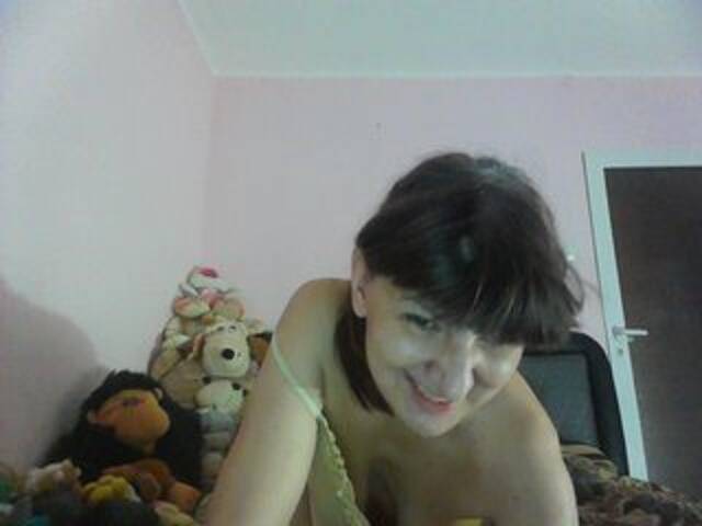 צילומי מסך משודרים strawberychus