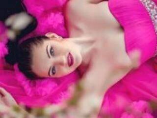 צ'אט וידאו ארוטי strictlady