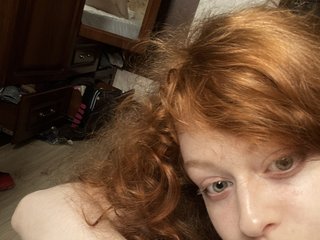 צ'אט וידאו ארוטי Stripdoll2005
