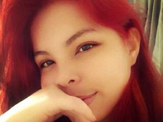 צ'אט וידאו ארוטי Nicki-latina