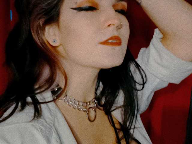 תמונה של הפרופיל Succubaaa