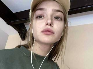 צ'אט וידאו ארוטי sugarHannah