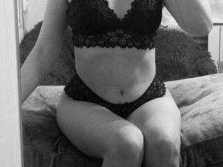 צ'אט וידאו ארוטי youdreames19