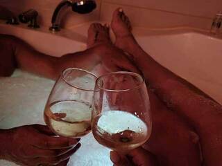 צ'אט וידאו ארוטי susliksa