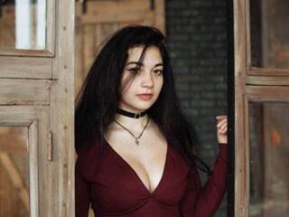 צ'אט וידאו ארוטי Sweeetiee